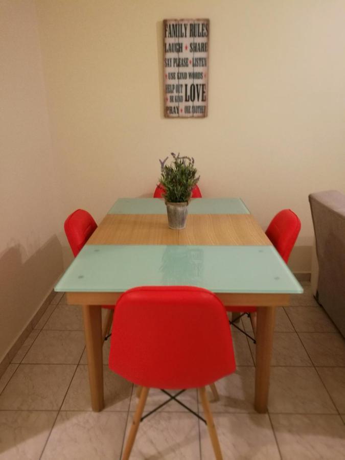 Platos Academy Apartment Atina Dış mekan fotoğraf
